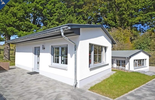 Heringsdorf Apartment | Modern bungalow in Heringsdorf with sauna, garden and close to the beach