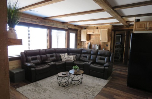 Broadway Cabin | Modern Cabin at the End of the Road, SLIDE, SHUFFLEBOARD!