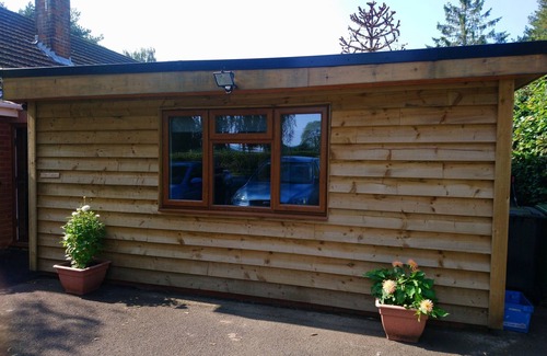 Stottesdon Cabin | Modern Cabin in Heart of Shropshire Countryside