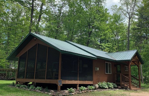 Northwoods Beach Cabin | Modern Cabin located between Grindstone and Lac Courte Oreilles