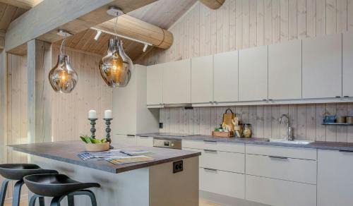 Sor-Fron House | Modern Cabin With Beautiful Design By Gålåvatn