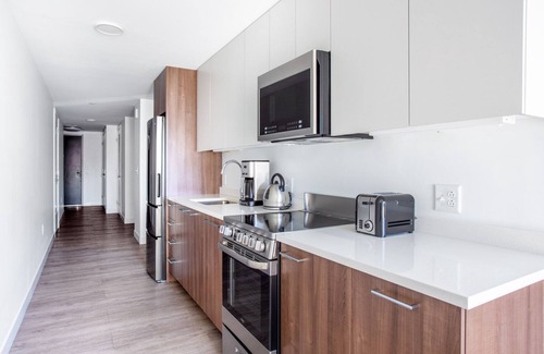 Central Square Apartment | Modern Central Square 1BR w/W/D, Doorman, near T, by Blueground