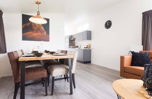 Lunteren Ski Chalet | Modern chalet near De Veluwe National Park