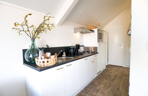 Olburgen House | Modern chalet with dishwasher, near the IJssel