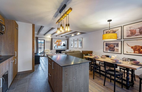 Meribel Village Ski Chalet | Modern chalet with parking and wifi, close to slopes and shops