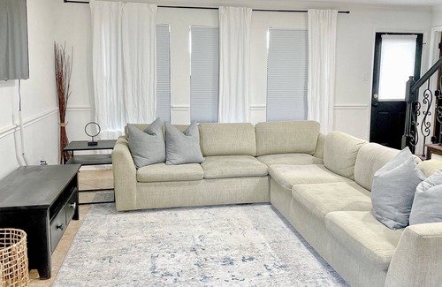 Channelview House | Modern Chic Vacation Home