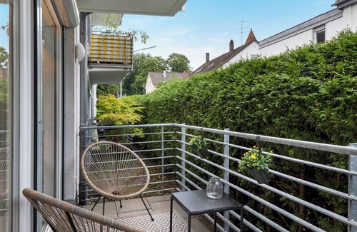 Ravensburg Apartment | Modern 'City Apartment' in Ravensburg with balcony and WiFi