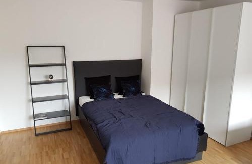 Perlach Apartment | Modern City Apartment 3