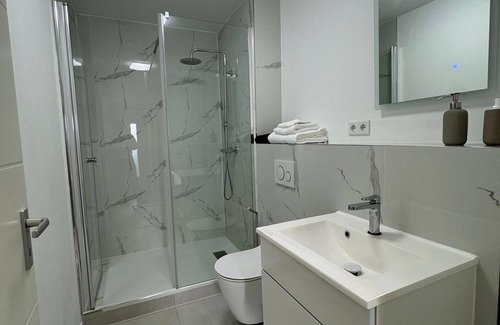 Altstadt - Sankt Lorenz Apartment | Modern city apartment, only 5 min. to the center