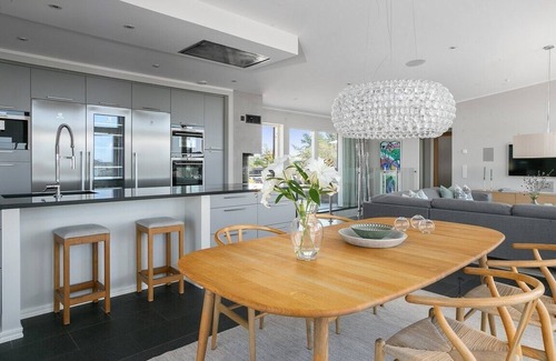 Torslanda Villa | Modern Coastal Villa with Sea View & Jacuzzi, 3-Bedroom Gem in Hjuvik Gothenburg