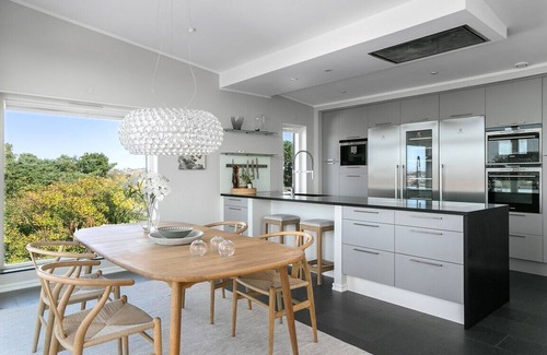 Torslanda Villa | Modern Coastal Villa with Sea View & Jacuzzi, 3-Bedroom Gem in Hjuvik Gothenburg