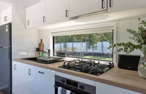 Tallebudgera Valley Cabin | Modern comfy tiny home in prime location neat beaches and waterfalls