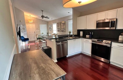 Concord House | Modern comfort, 2BR/2BA Retreat