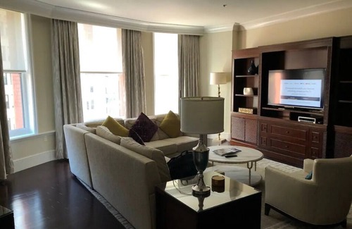 Financial District Apartment | Modern Comfort: Delightful 1-Bedroom in San Francisco