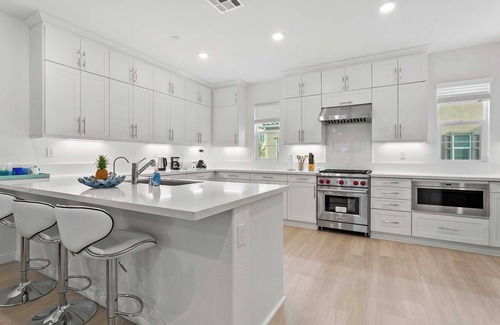 Mayflower Village House | Modern Comfort Stylish 3BR Arcadia Home with Ensuite Baths & best location#42090