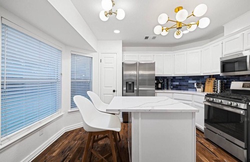 Round Rock House | Modern Comfort: WiFi, 3BR, King, Patio