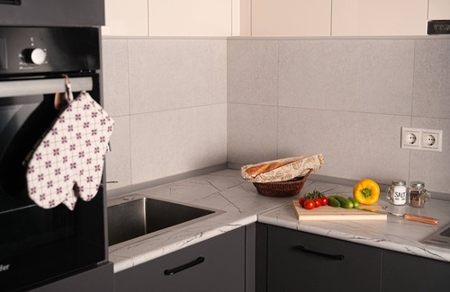 Kentron Apartment | Modern & Comfortable 1-bedroom Apartment on Yez. Kokhbatsi by Sweet Home