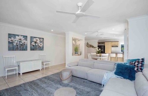 Arundel House | Modern & Comfy ~ 5★ Location ~ 🎡Theme Parks ☀Pool