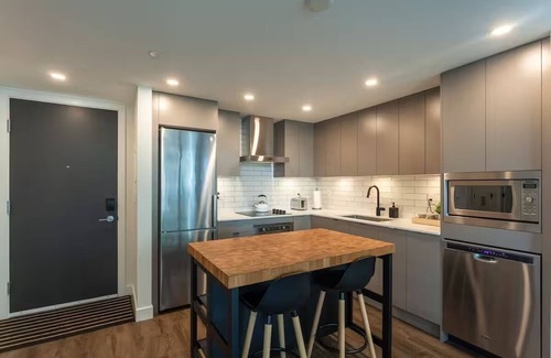 Kelowna Central Business District Condo | Modern Condo Downtown