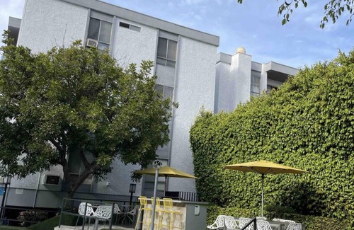 Rampart Village Apartment | Modern condo with pool near ,Dtla ,Melrose ,Hollywood