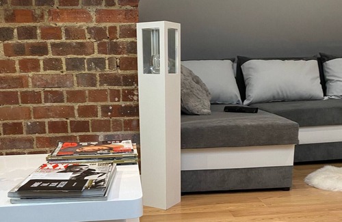 Dunstable Apartment | Modern Contemporary Luxury Small Medium