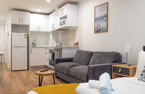 Grafton Apartment | Modern, Cosy Studio Apartment | Auckland Central