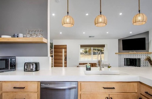 Joshua Tree House | Modern Desert Oasis, w/Pool & Jacuzzi