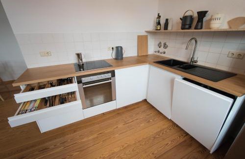 Weimar Apartment | Modern design im klassischem Altbau