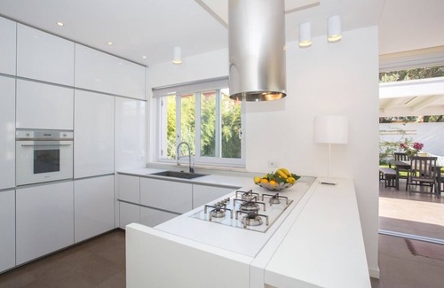 Mondello Villa | Modern detached villa near the beach of Mondello