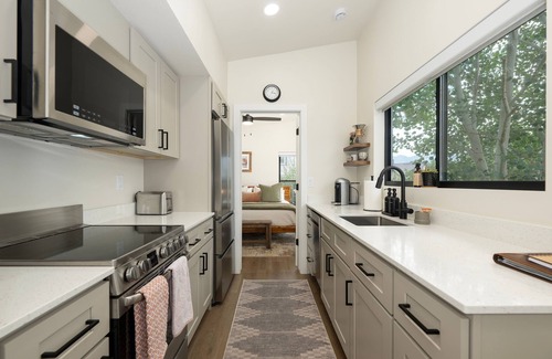 Fraser Apartment | Modern Downtown Home w/Private Sauna