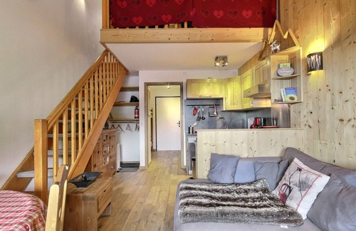 Plagne 1800 Apartment | Modern duplex at the foot of the slopes for 6 people
