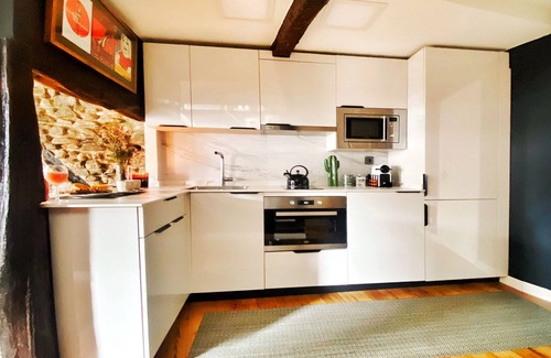 Bermeo Apartment | Modern Duplex in Center of Bermeo-3 pax with Wifi