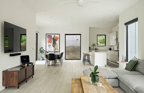 Chestnut House | Modern East ATX Home near UT | Private Pool | BBQ