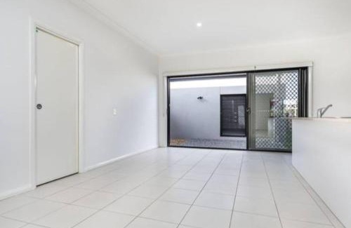 Mango Hill House | Modern Elegance Near Lakes Train Parks and Beaches
