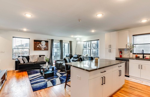Elizabeth Apartment | Modern Elizabeth Apartment ~ 1 Mi to Train Station