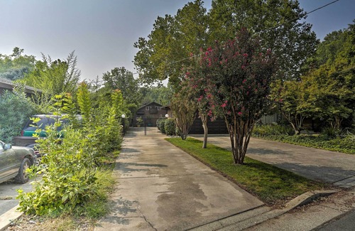 Cascade Cottage | Modern Entertainment Getaway Off Sacramento River!