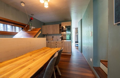 Maubray House | Modern Escape in Nature