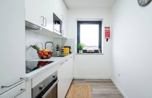 Sao Mamede de Infesta Apartment | Modern Flat with a Suite by HostWise