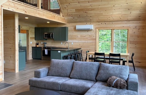 Rangeley Cabin | Modern Family-Friendly Cabin