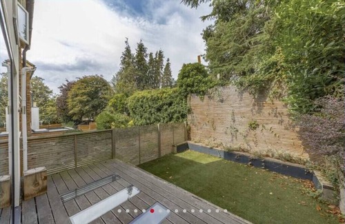 Wimbledon House | Modern Family home in Wimbledon Village with Private Parking