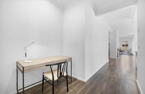 Lucas House | Modern Family Home in Lucas with Free WiFi