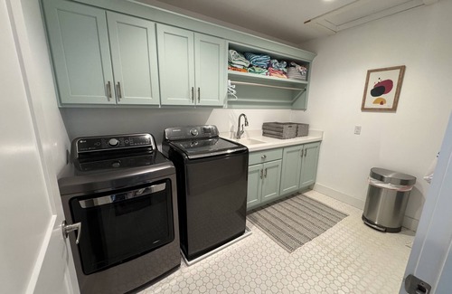 Bloomington House | Modern farm house escape. Family friendly, spacious, and quiet!