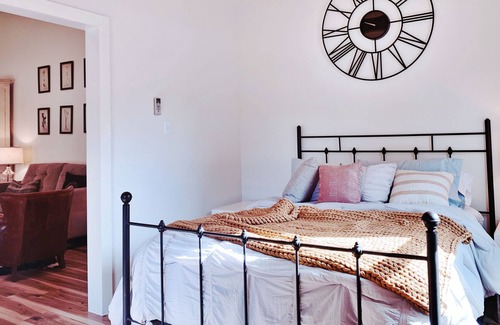 Dripping Springs Cabin | Modern Farm Stay in Dripping Springs