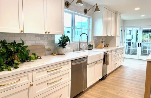 Lakeside House | Modern Farmhouse Luxury Resort on One Acre