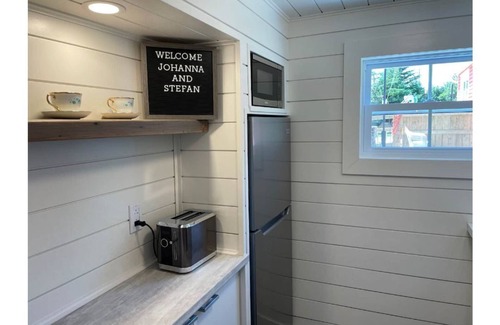 Terra Nova House | Modern Farmhouse w/hot tub