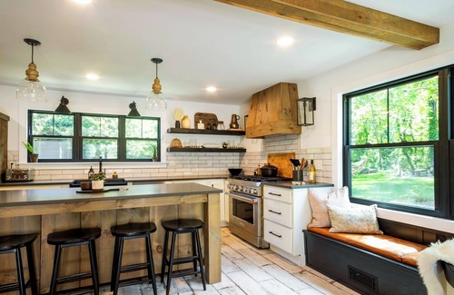 Fennville House | Modern Farmhouse with Recreation/Movie Room & Fire Pit! Dog Friendly.