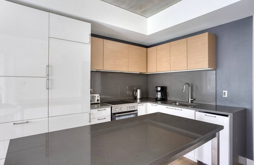 West Fens Apartment | Modern Fenway 1BR w/Fitness, nr Food & Shops, by Bluegroun