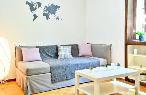 Ilisia Condo | Modern Flat in Central Athens - Lavatera