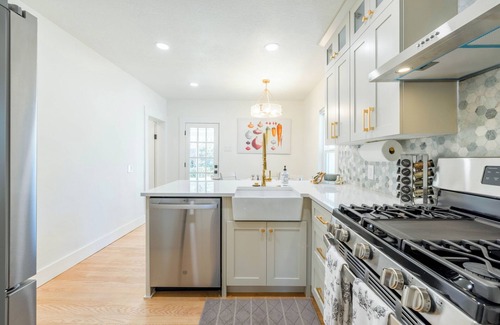 Spanish Fork House | Modern, Fully Renovated Home with Mountain Views & Private Backyard with Patio