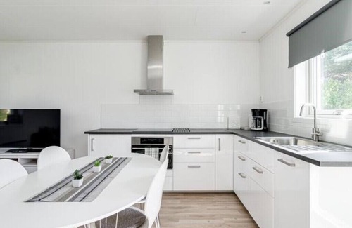 Centrum-Sandbacka House | Modern Great Stay Guest House - Studio (two beds)